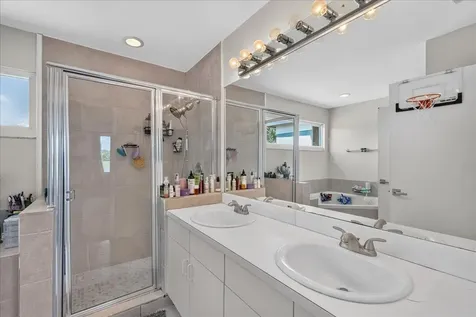 10712 Oak Lake Way Boca Raton FL 33498