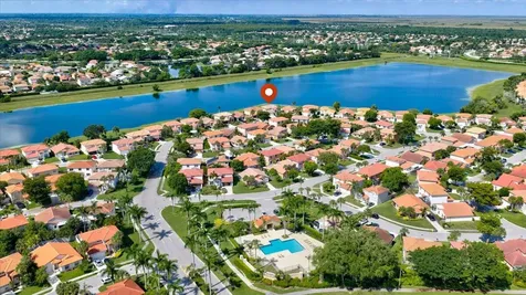 10712 Oak Lake Way Boca Raton FL 33498