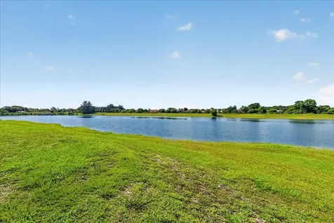 10712 Oak Lake Way Boca Raton FL 33498