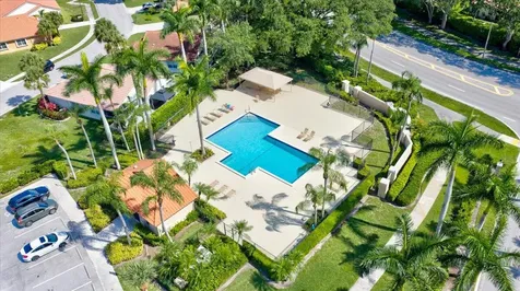 10712 Oak Lake Way Boca Raton FL 33498