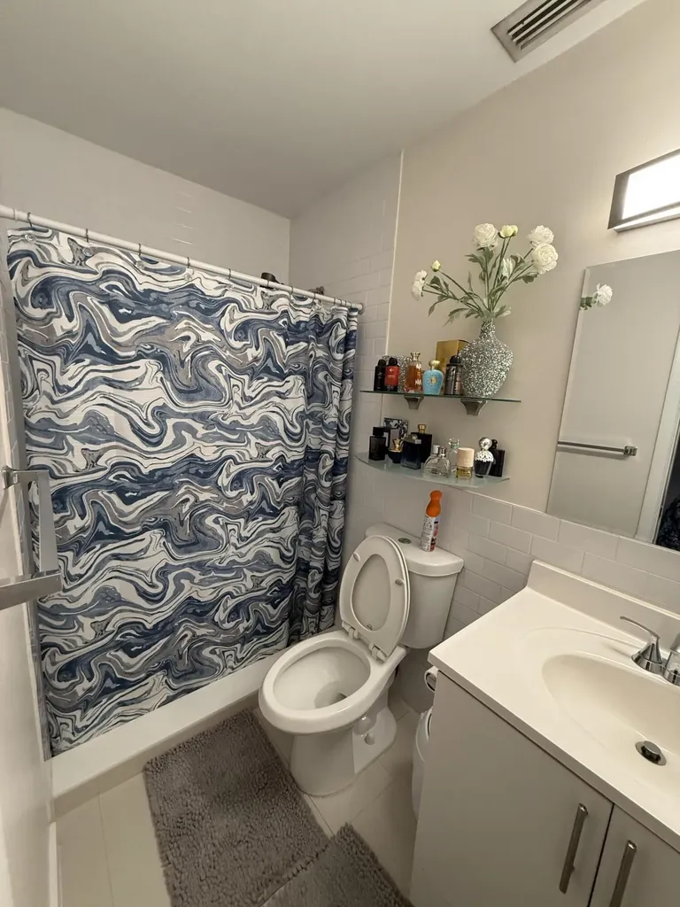 7610 NW 73rd Terrace Tamarac FL 33321