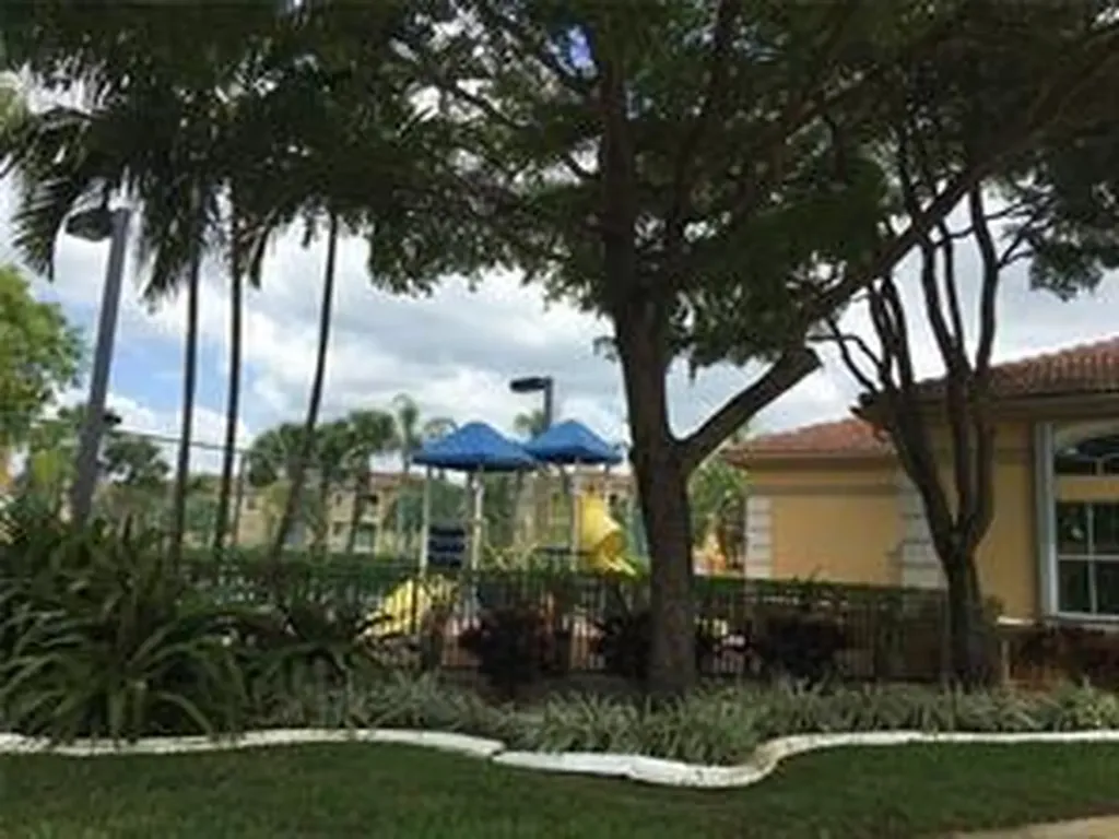 9620 NW 2nd Street Pembroke Pines FL 33024