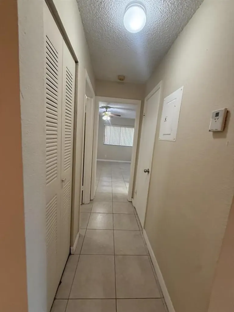3390 Pinewalk Drive N Margate FL 33063