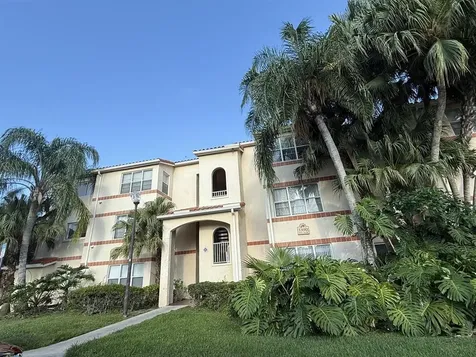 3390 Pinewalk Drive N Margate FL 33063