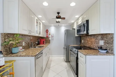 4060 Cornwall C Boca Raton FL 33434