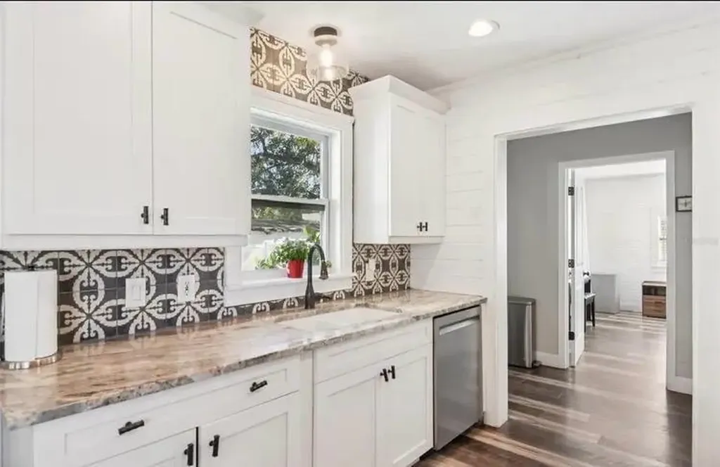 4220 SW 13th Street Miami FL 33134