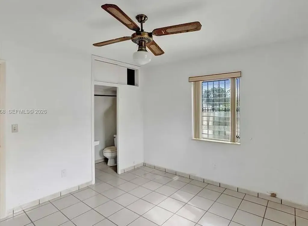 831 NW 21st Court Miami FL 33125