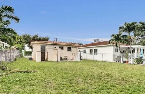 831 NW 21st Court Miami FL 33125
