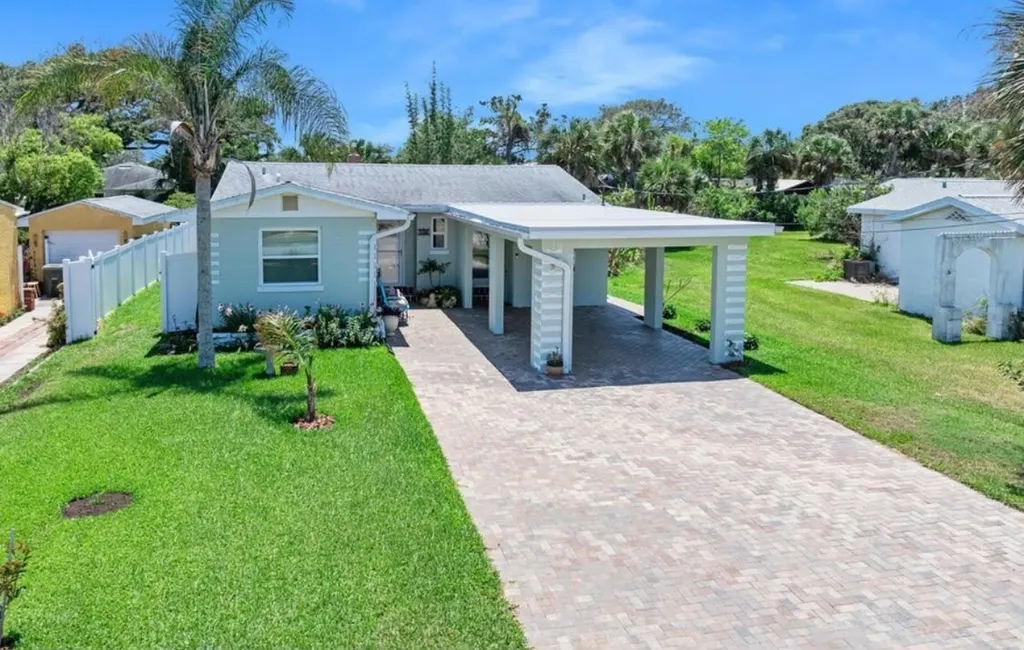 336 Seaview Avenue Daytona Beach FL 32118