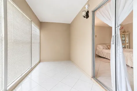 1069 Cornwall D Boca Raton FL 33434