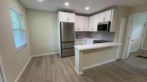 5168 NE 6th Avenue Oakland Park FL 33334