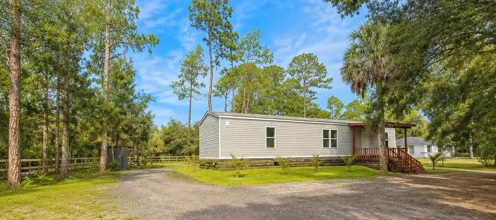 875 N Cabbage Palm Street Clewiston FL 33440