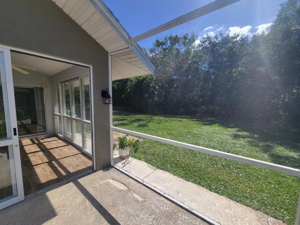 20907 Country Barn Drive Estero FL 33928