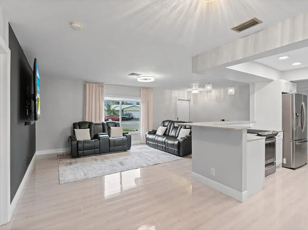 11171 NW 36th Court Coral Springs FL 33065