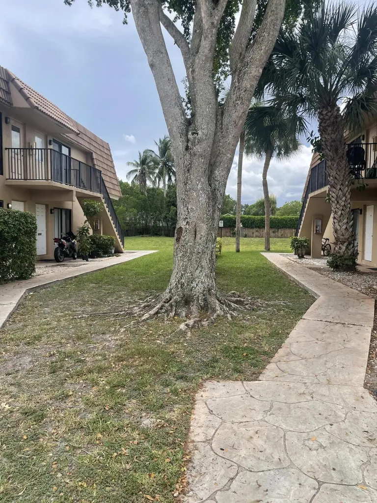 10898 Royal Palm Boulevard Coral Springs FL 33065