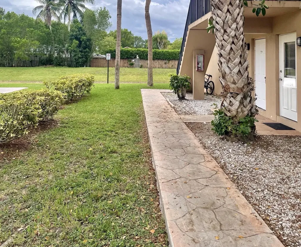 10898 Royal Palm Boulevard Coral Springs FL 33065