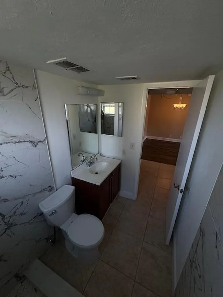 1536 SE Royal Green Circle Port St Lucie FL 34952