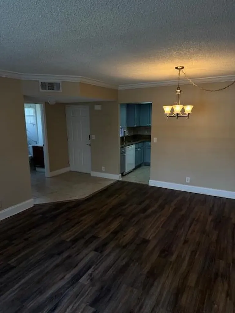 1536 SE Royal Green Circle Port St Lucie FL 34952