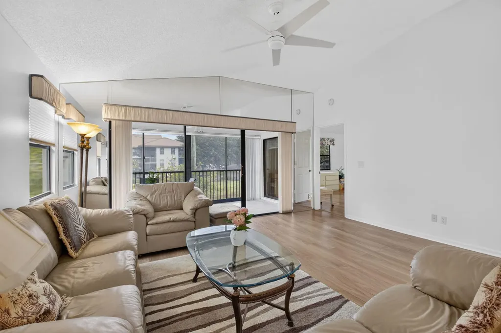 10039 53rd Way S Boynton Beach FL 33437