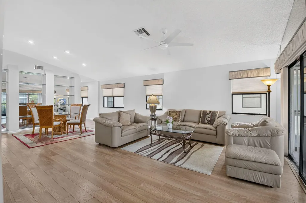 10039 53rd Way S Boynton Beach FL 33437