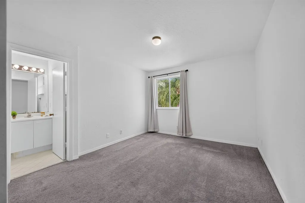 2391 Pasadena Way Weston FL 33327