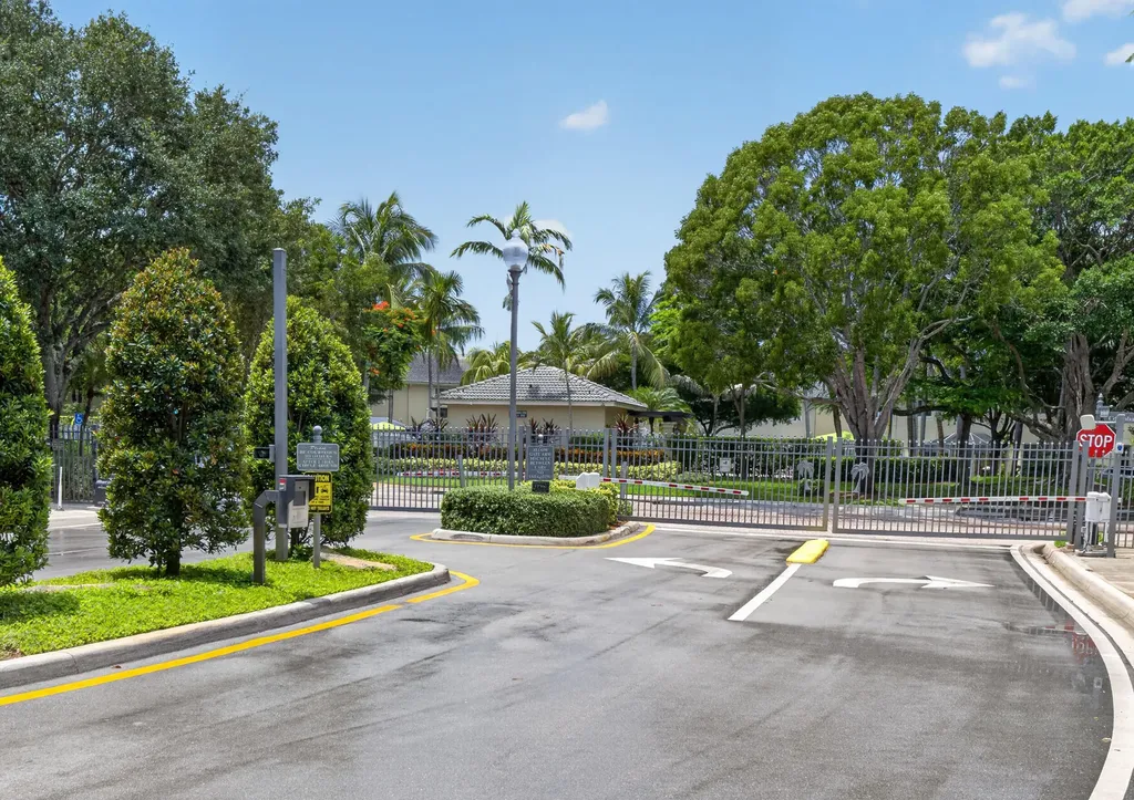 2391 Pasadena Way Weston FL 33327
