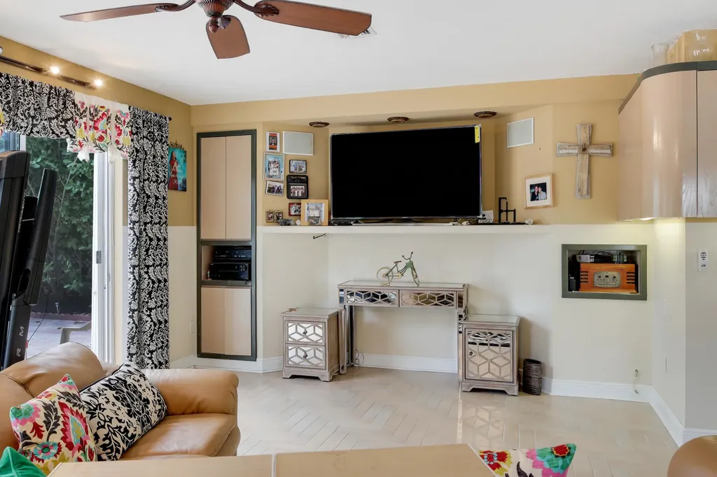 2070 Chagall Circle West Palm Beach FL 33409