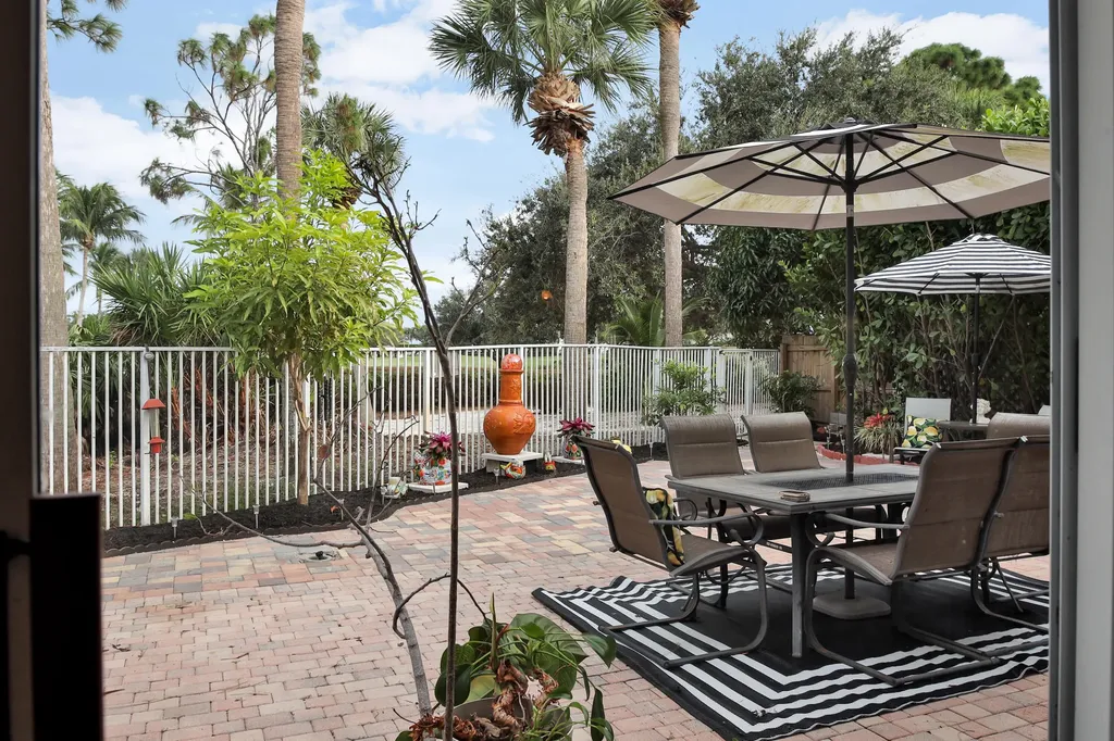 2070 Chagall Circle West Palm Beach FL 33409