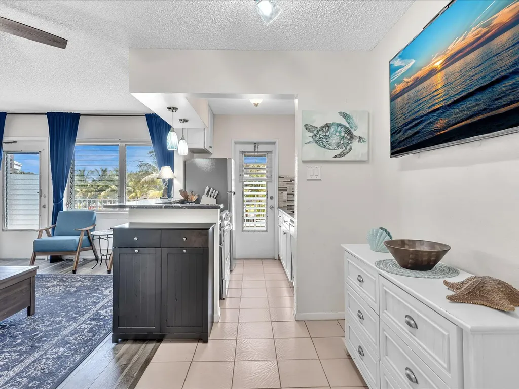 3232 Canal Drive Pompano Beach FL 33062