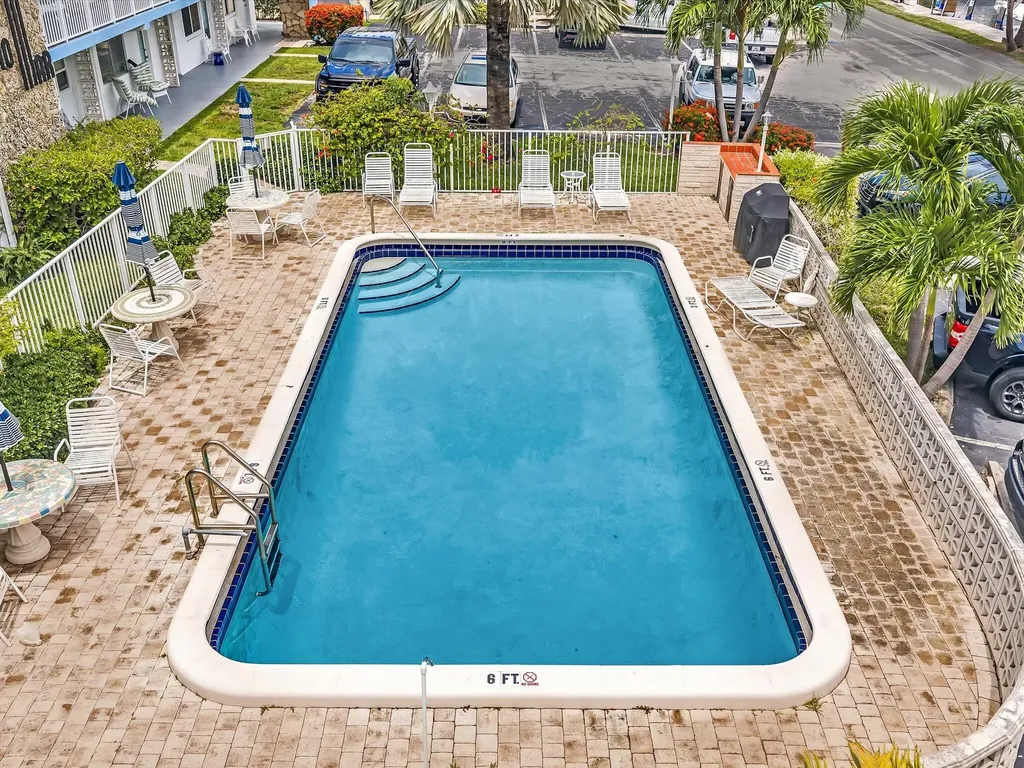 3232 Canal Drive Pompano Beach FL 33062