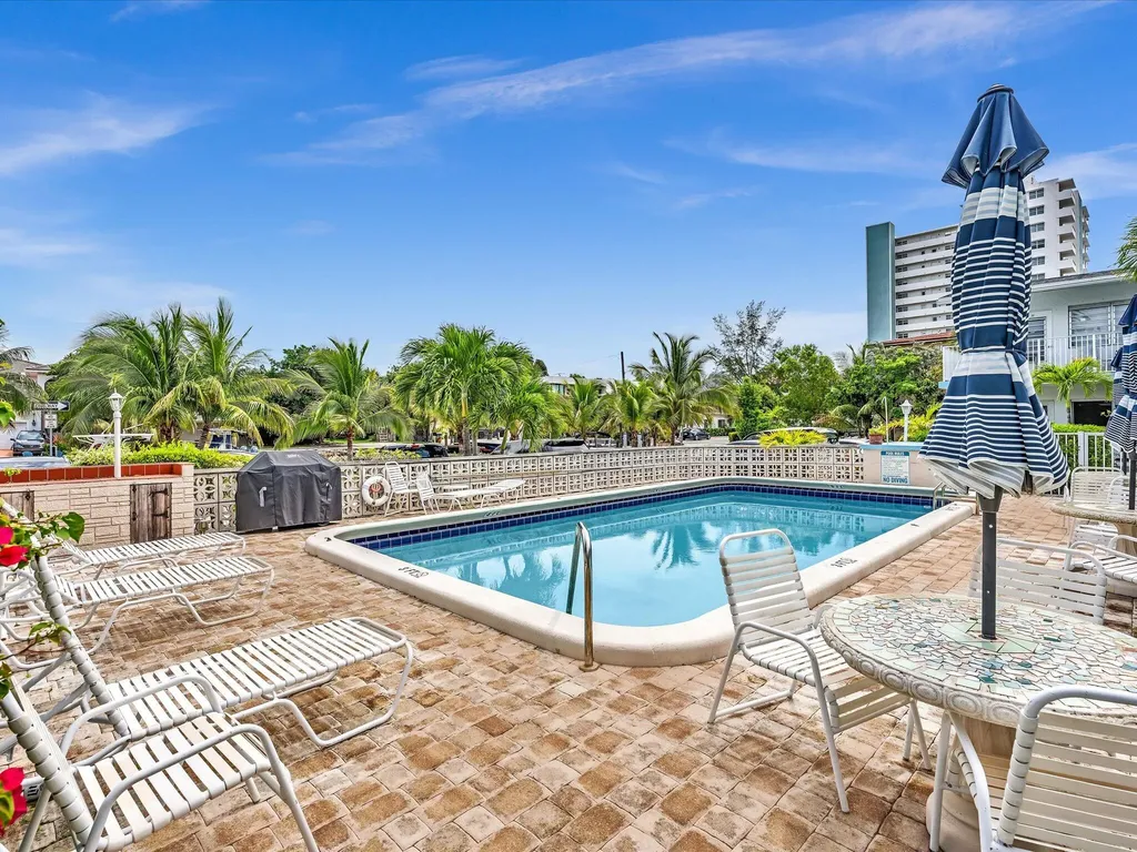 3232 Canal Drive Pompano Beach FL 33062