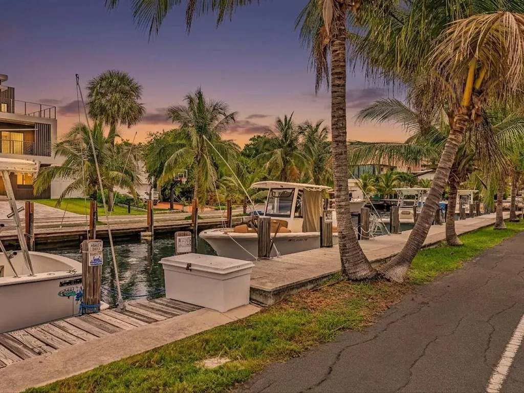3232 Canal Drive Pompano Beach FL 33062