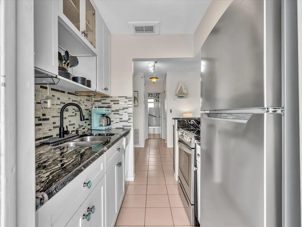 3232 Canal Drive Pompano Beach FL 33062