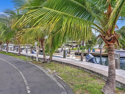 3232 Canal Drive Pompano Beach FL 33062