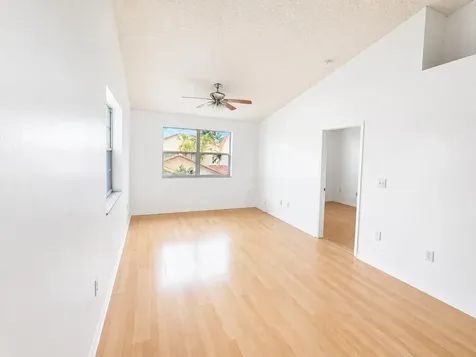 402 NW 108th Terrace Pembroke Pines FL 33026