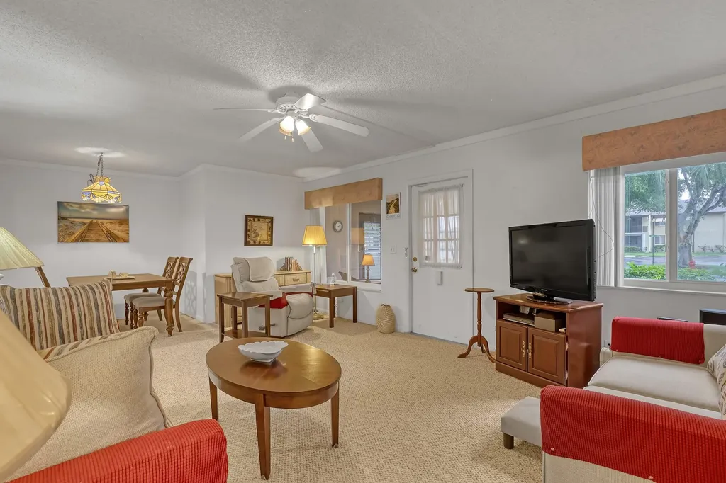 337 Pine Ridge Circle Greenacres FL 33463