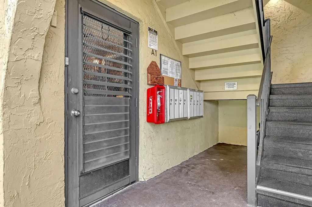 337 Pine Ridge Circle Greenacres FL 33463