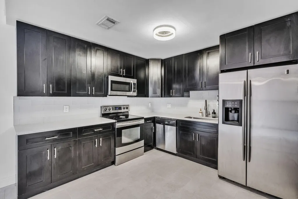 4757 Sunny Palm Circle West Palm Beach FL 33415