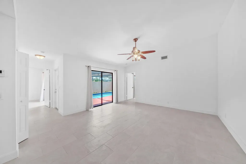 4757 Sunny Palm Circle West Palm Beach FL 33415