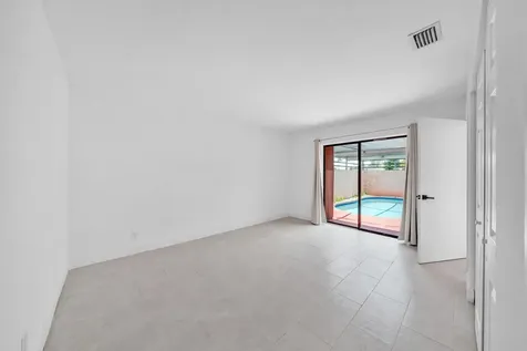 4757 Sunny Palm Circle West Palm Beach FL 33415