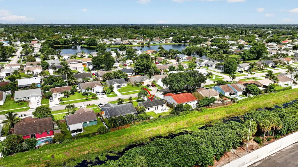 5258 Canal Circle W Lake Worth FL 33467