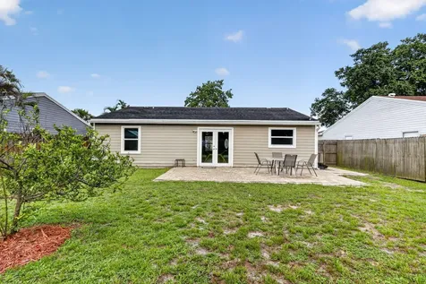 5258 Canal Circle W Lake Worth FL 33467