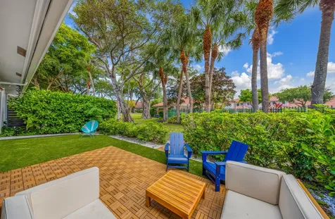 4117 W Palm Aire Drive Pompano Beach FL 33069