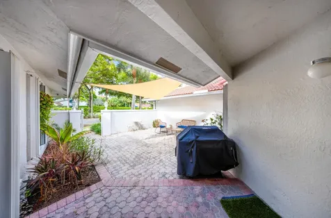 4117 W Palm Aire Drive Pompano Beach FL 33069