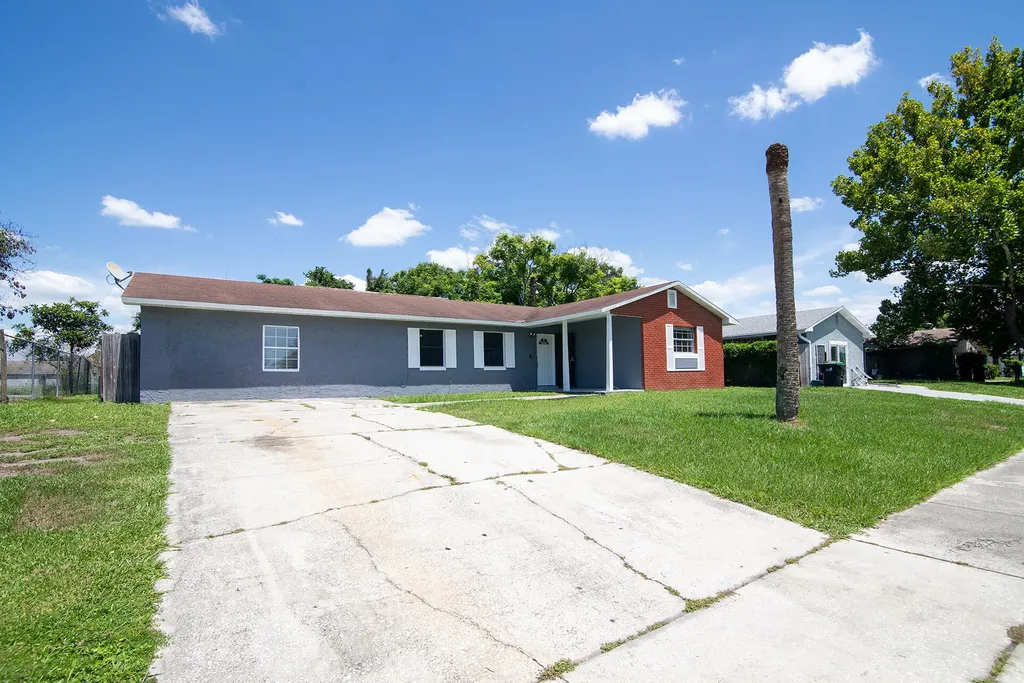 2137 San Jose Boulevard Orlando FL 32808
