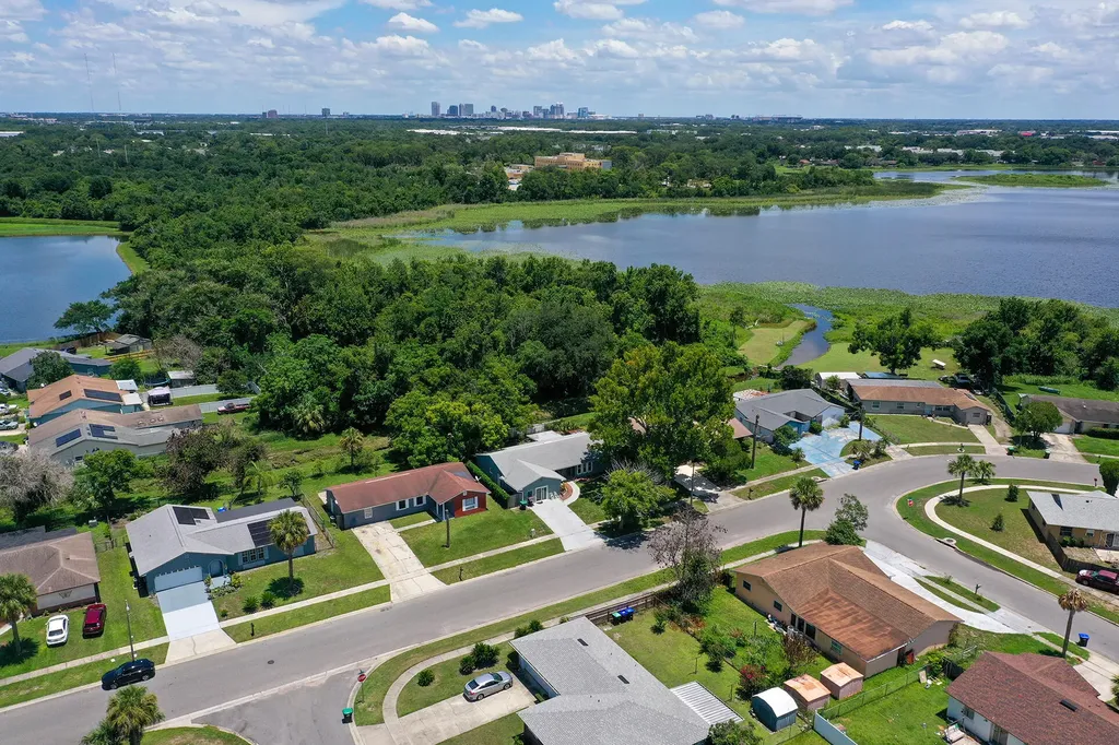 2137 San Jose Boulevard Orlando FL 32808