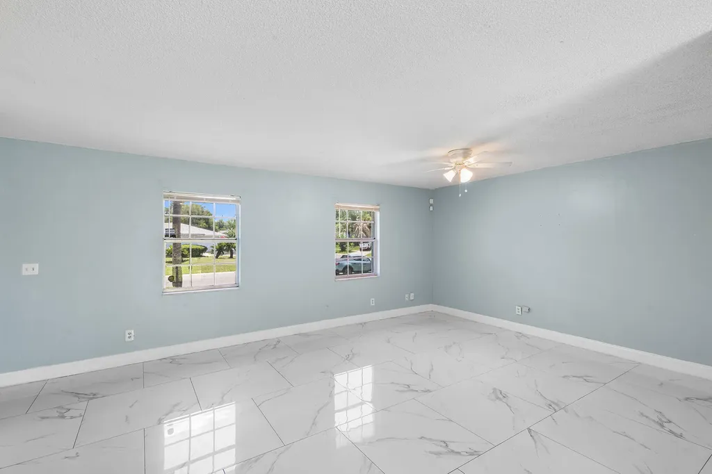 2137 San Jose Boulevard Orlando FL 32808