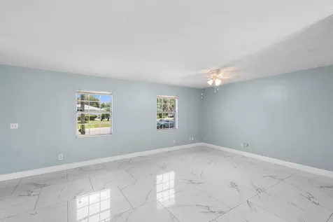 2137 San Jose Boulevard Orlando FL 32808