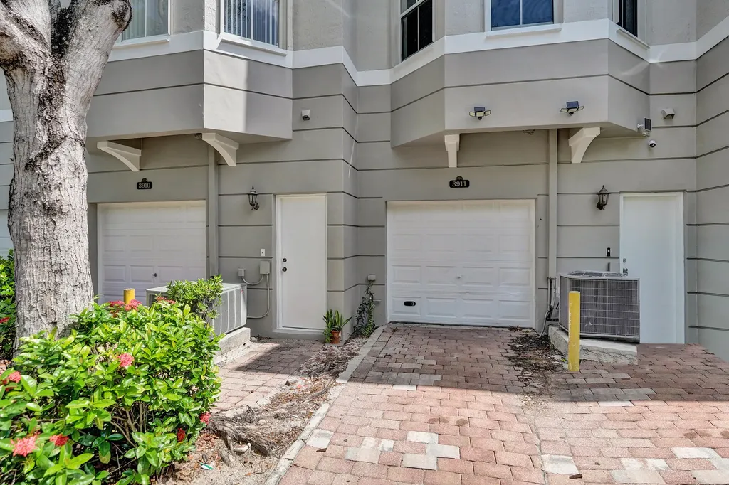 3911 Shoma Drive Royal Palm Beach FL 33414