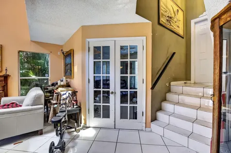 1447 SW 6th Avenue Fort Lauderdale FL 33315